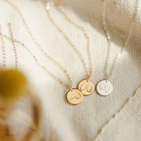 Teardrop Boobs Body Positivity Charm Disc Necklace - Picture 4 of 7